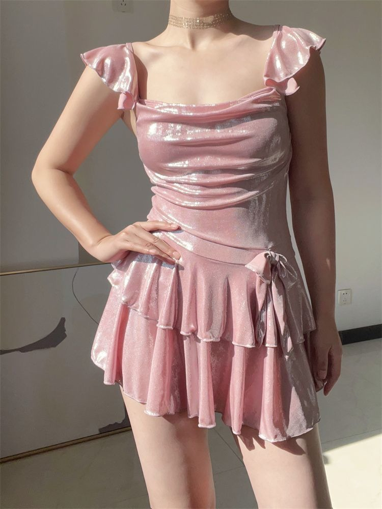 Flattering Shiny Pink Swimwear - đánh giá và giá Womens Suit